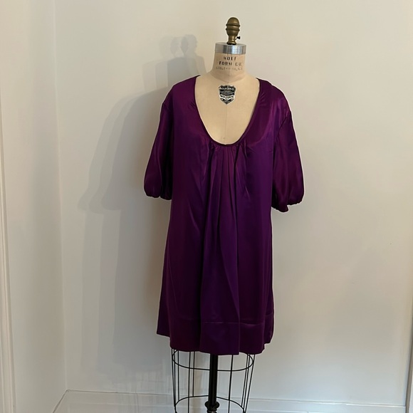 Satin dress in gorgeous regal purple color - Picture 1 of 8